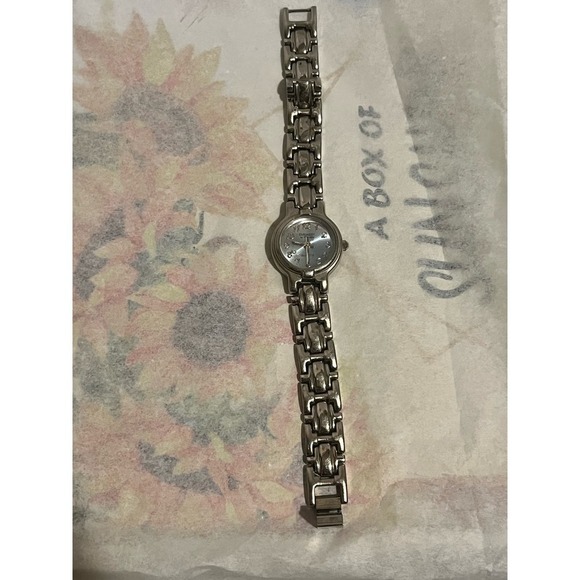 EUC Embassy by Gruen Women's Watch with Light Blue Face and Link Bracelet - Picture 4 of 5